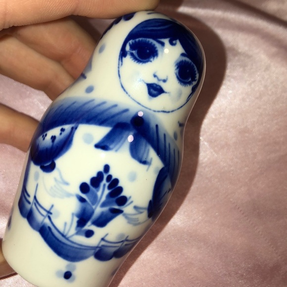💖Russian Porcelain Nesting Doll - Picture 2 of 7